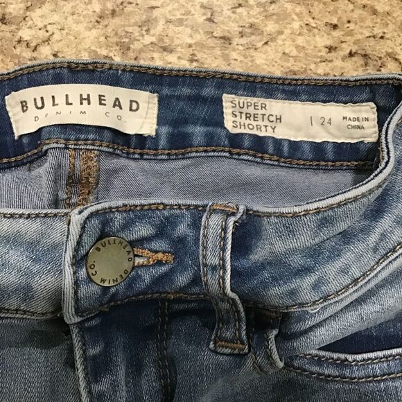 Bullhead super stretch shorty shorts, size 24, EUC - Picture 5 of 5